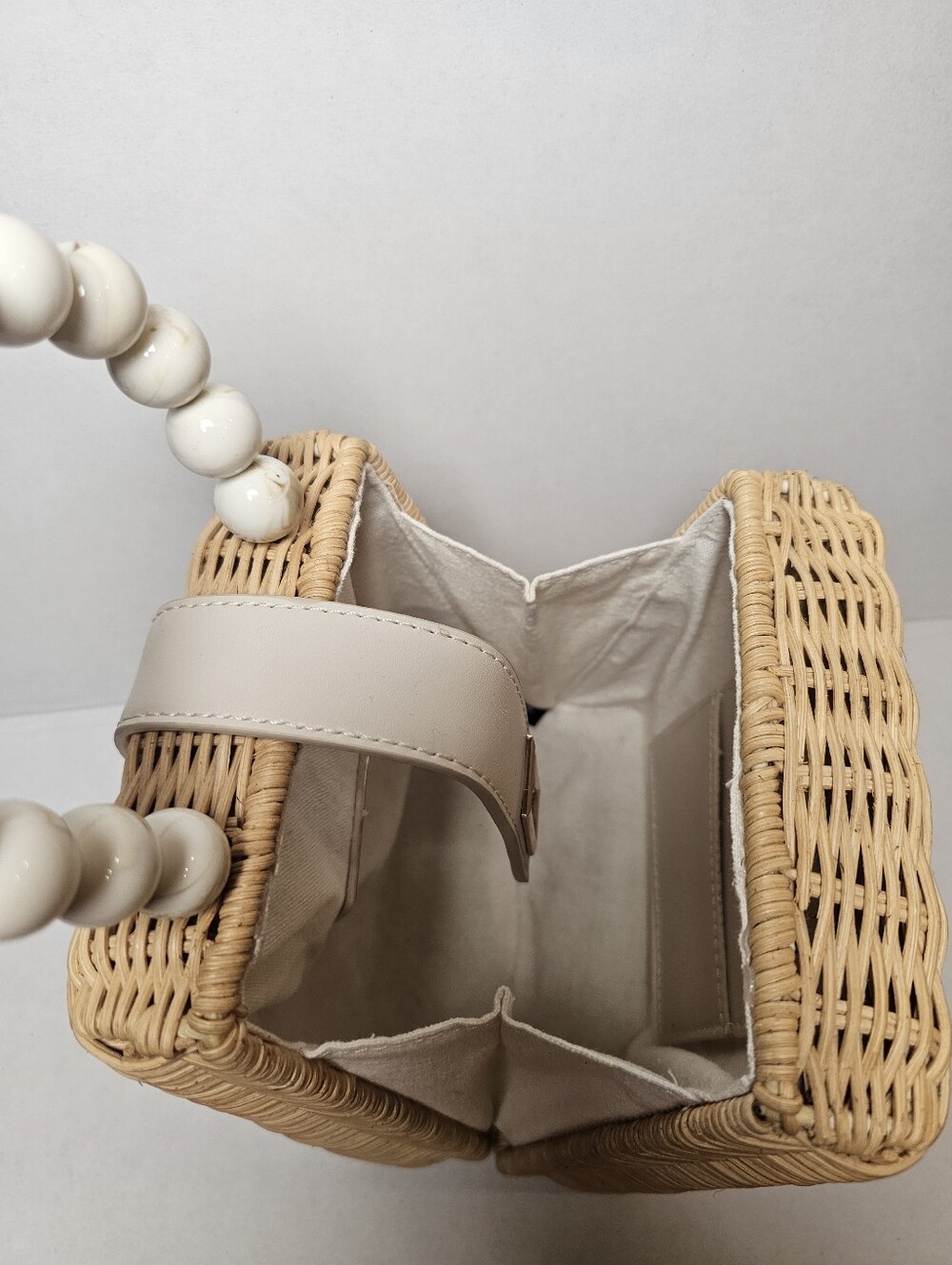 Antik Kraft Woven Rattan Top-Handle Bag with Beaded Handle - Cream - Picture 6 of 8